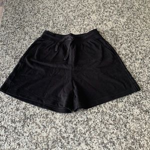 High waisted soft shorts